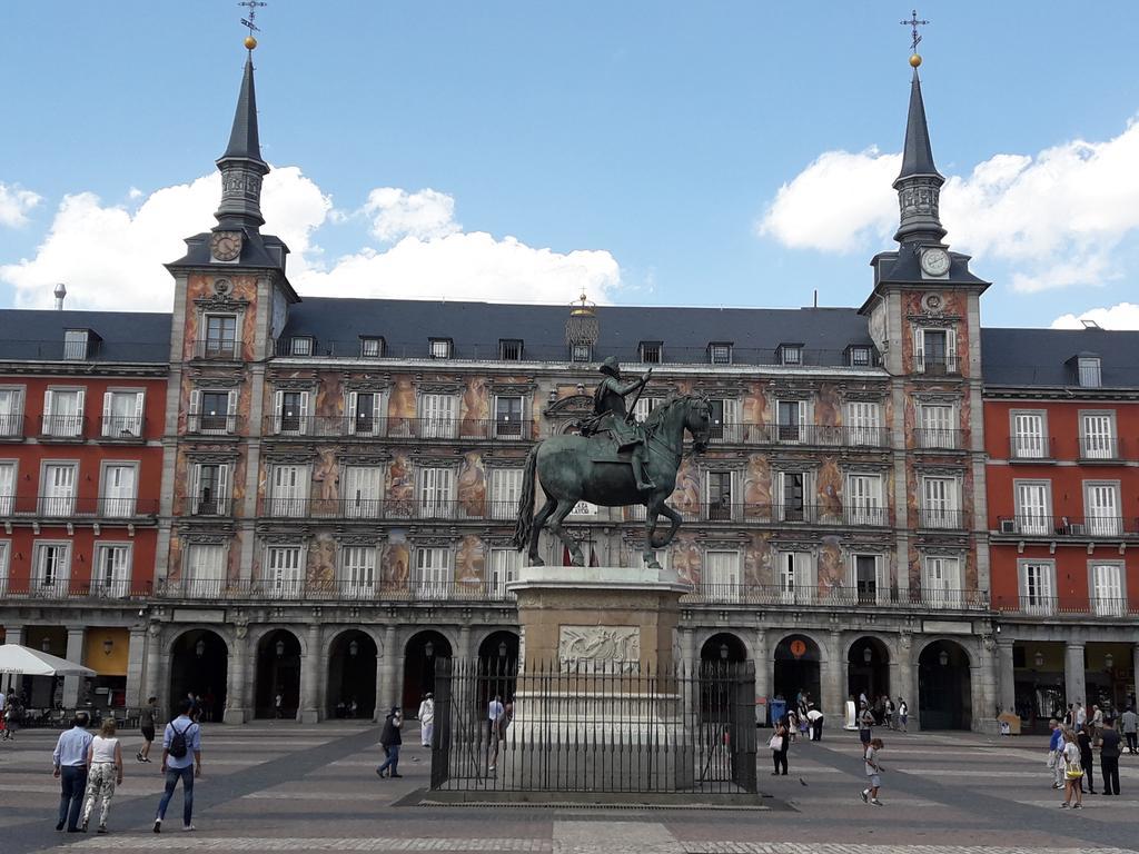 Oh Madrid Mayor Square Exterior foto